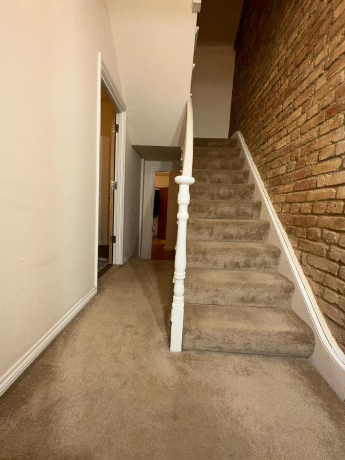 North London A Spacious 7 Bedroom House Accommodating Up To 18 People Complete With Own Gym And Table Tennis Екстер'єр фото