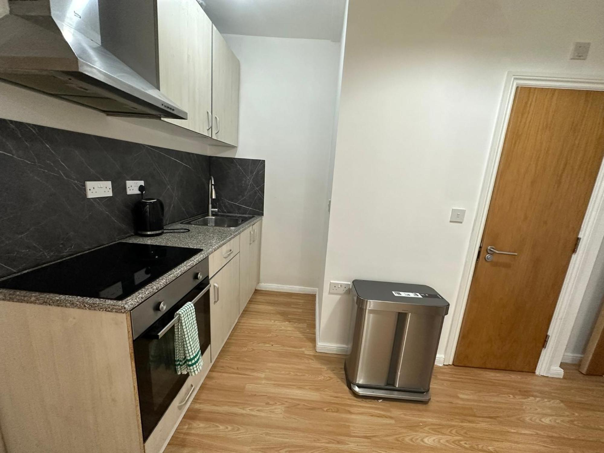 North London A Spacious 7 Bedroom House Accommodating Up To 18 People Complete With Own Gym And Table Tennis Екстер'єр фото