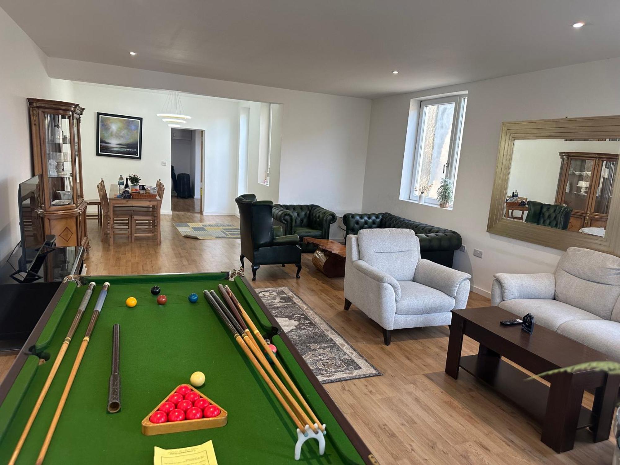 North London A Spacious 7 Bedroom House Accommodating Up To 18 People Complete With Own Gym And Table Tennis Екстер'єр фото