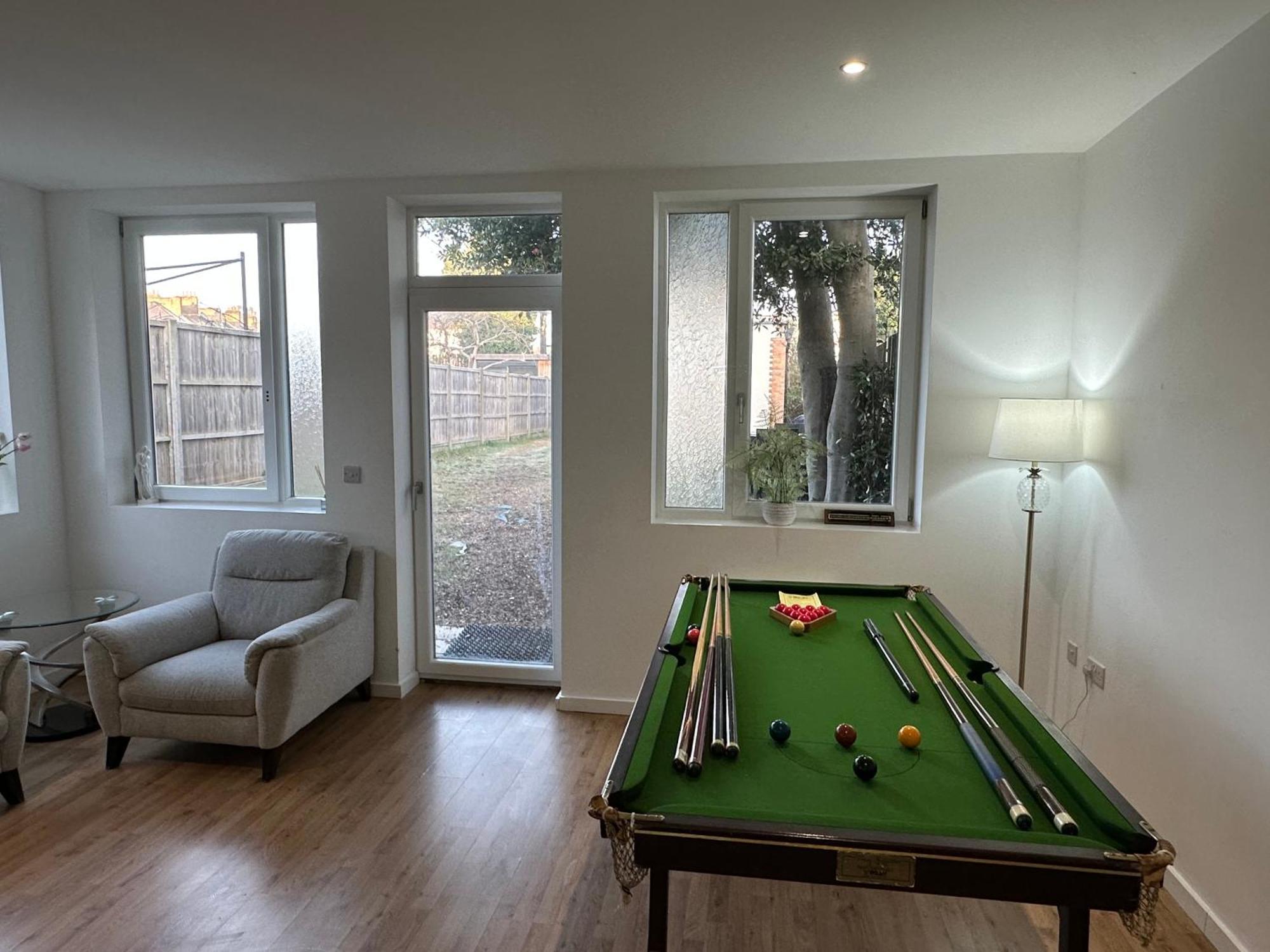North London A Spacious 7 Bedroom House Accommodating Up To 18 People Complete With Own Gym And Table Tennis Екстер'єр фото